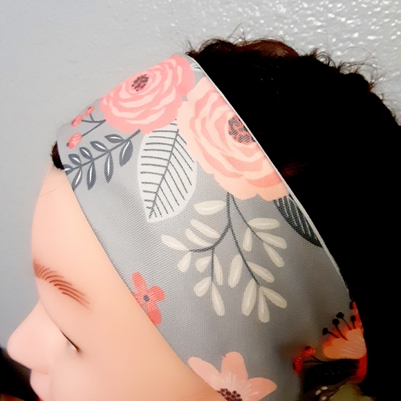 Grey headband with pink Rose's boho style. - Picture 5 of 5